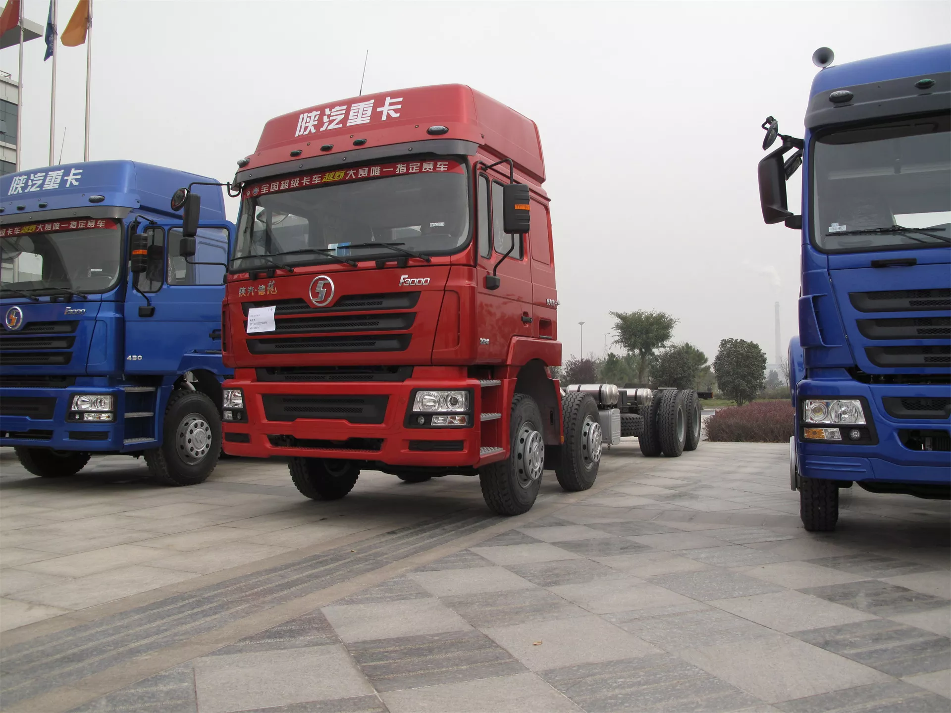Camion F3000 8X4 Rouge(2).jpg