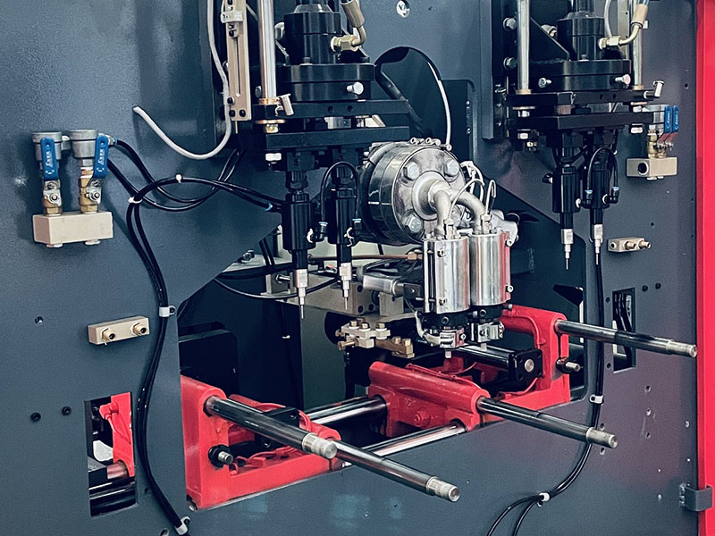 Blow Moulding Machine.jpg