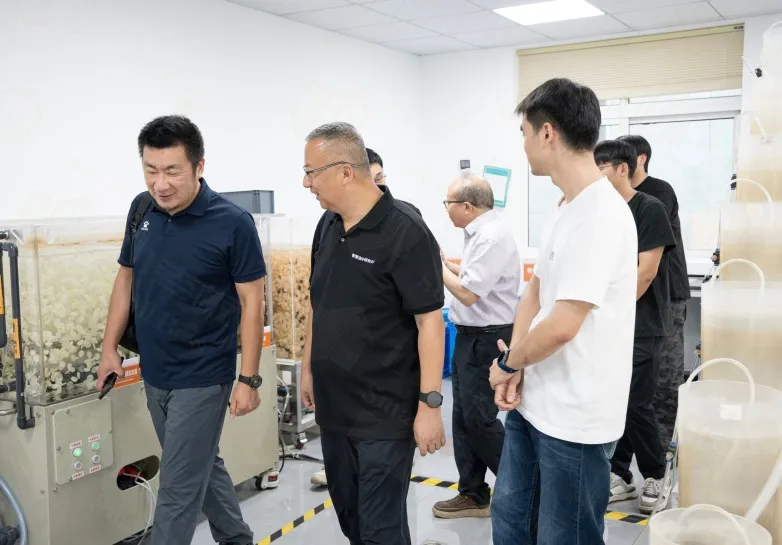 ZJU researchers and Small Boss MBBR engineers discuss biofilter media optimization in technical workshop
