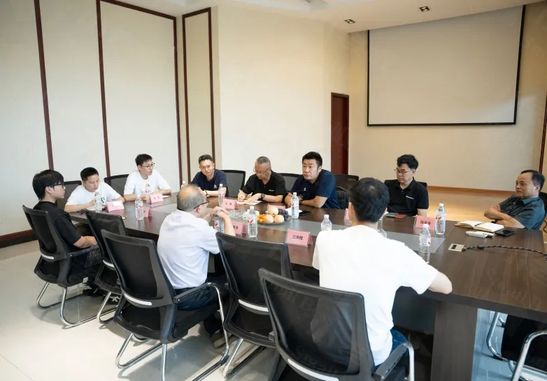 Zhejiang University Smart Fishery Research Center delegation meets Small Boss executives for MBBR technology exchange