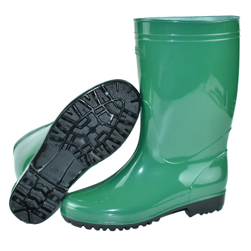 Agricultural and fishing boots with cold-resistant PVC
