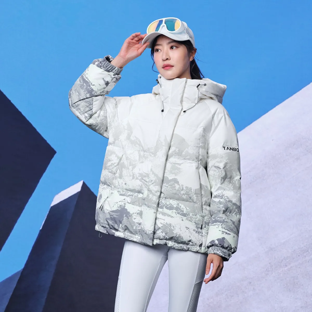 绿雪山.jpg