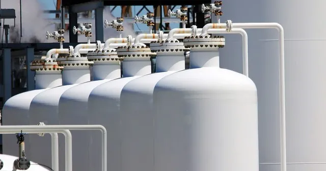 air seperation unit adsorbent.jpg