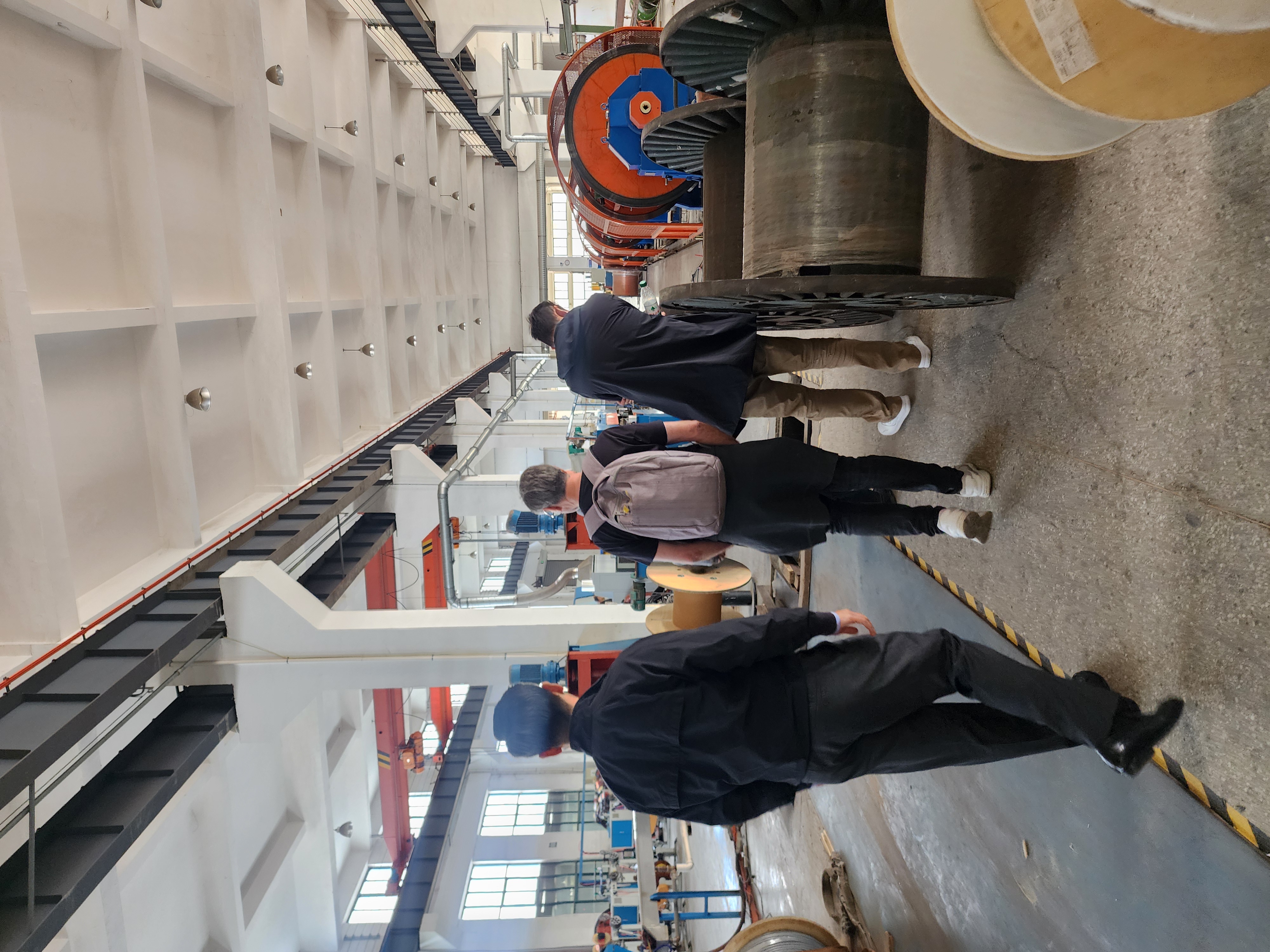 Welcome French Customers to Visit Our Factory - [Your Company Name] （这里 ...