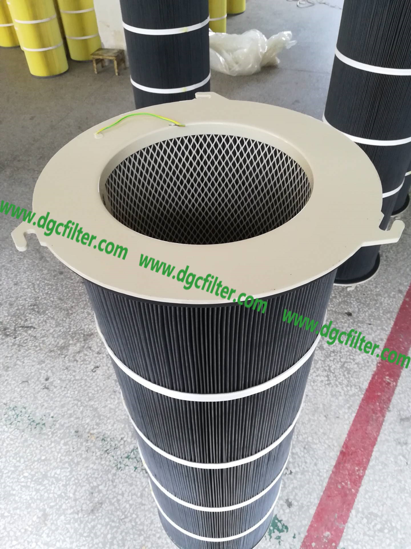 Lugs flange install air cartridge filters (6).jpg