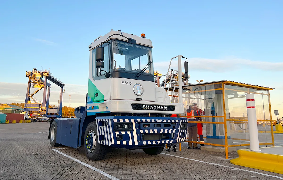 Diesel Terminal Tractor,Electric Terminal Tractor,LNG Terminal Tractor ...