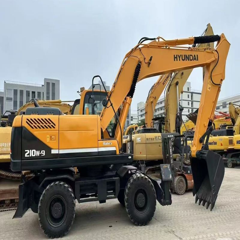 Hyundai R210W-9.jpg