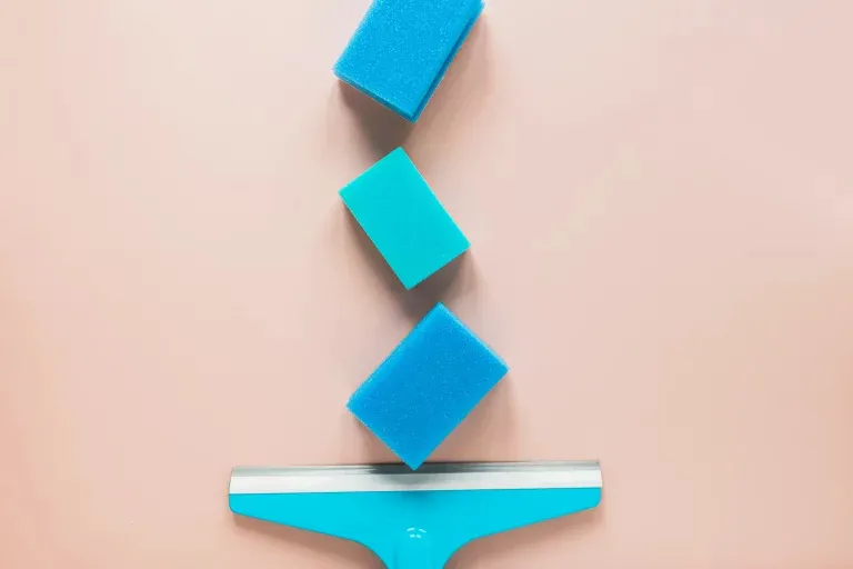 How Magic Eraser Simplifies Deep Cleaning for Bathroom Surfaces (1).jpg