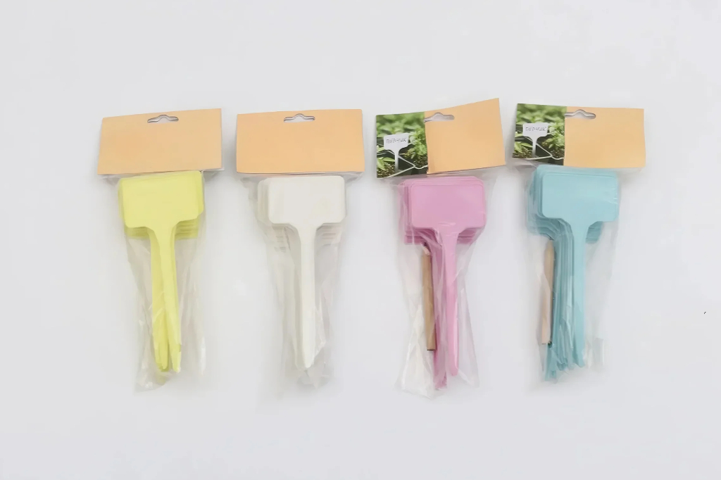 plastic plant labels
