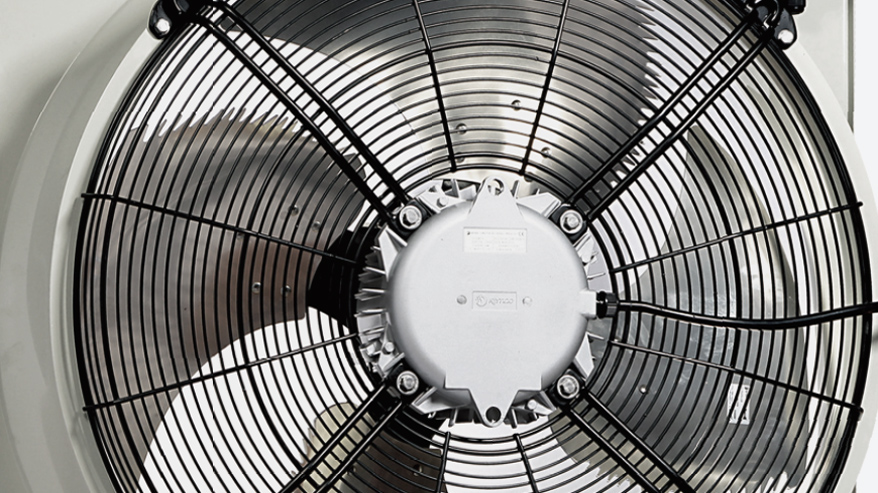 High efficiency and low noise fan