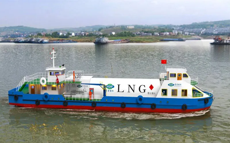 Xinao-Mobile-LNG-Refueling-Ship.jpg