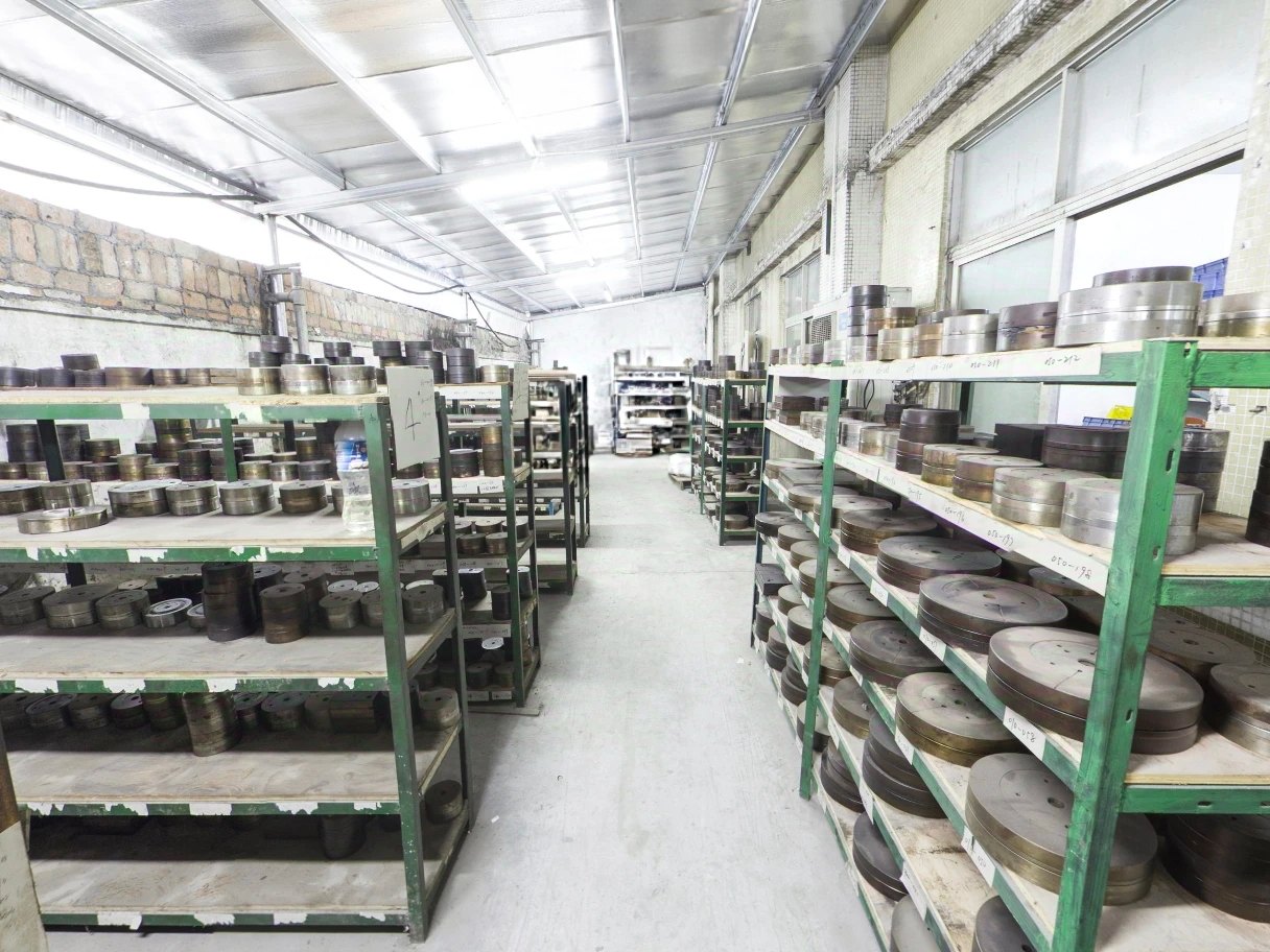 Mold Warehouse