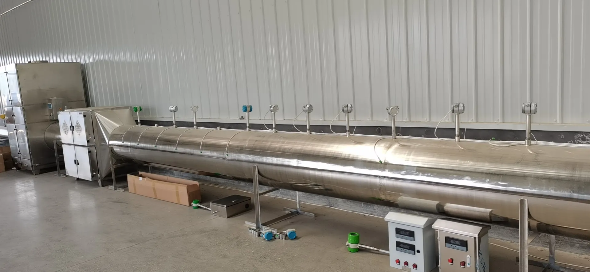 Array of Skyeaglee In-Situ Dust Monitors on Industrial Exhaust Duct
