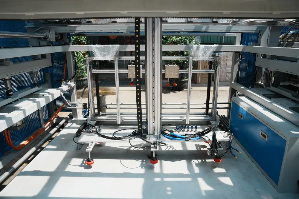 PDVF-HS Fully Automatic High Speed Thick Sheet Vacuum Forming Machine ...