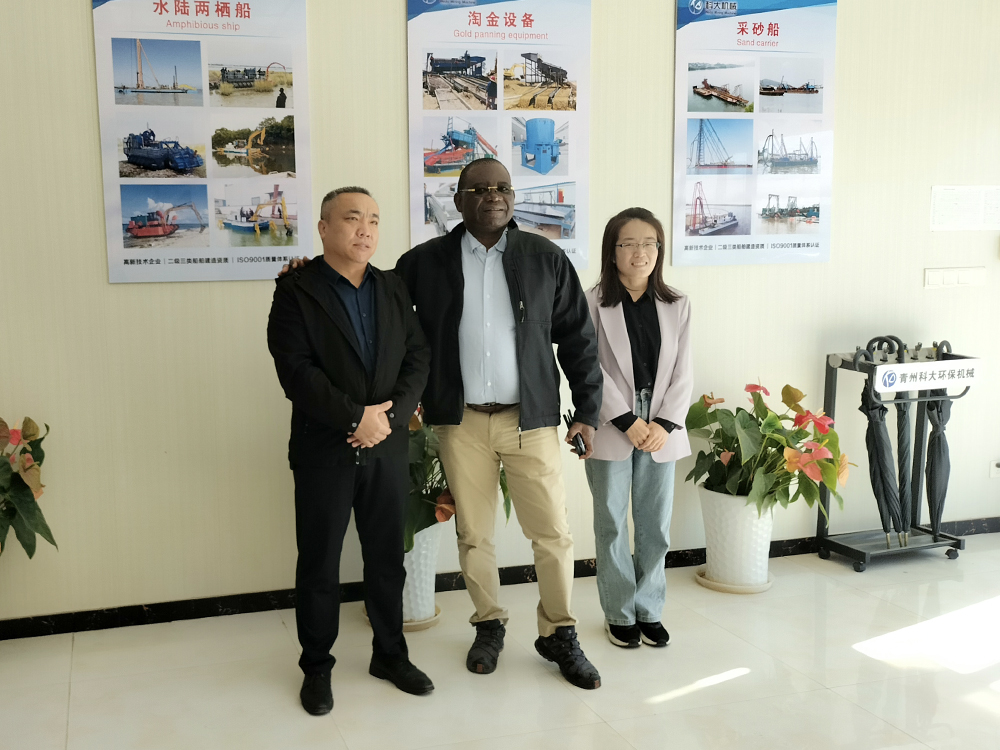 DR Congo - Sand Dredger Client
