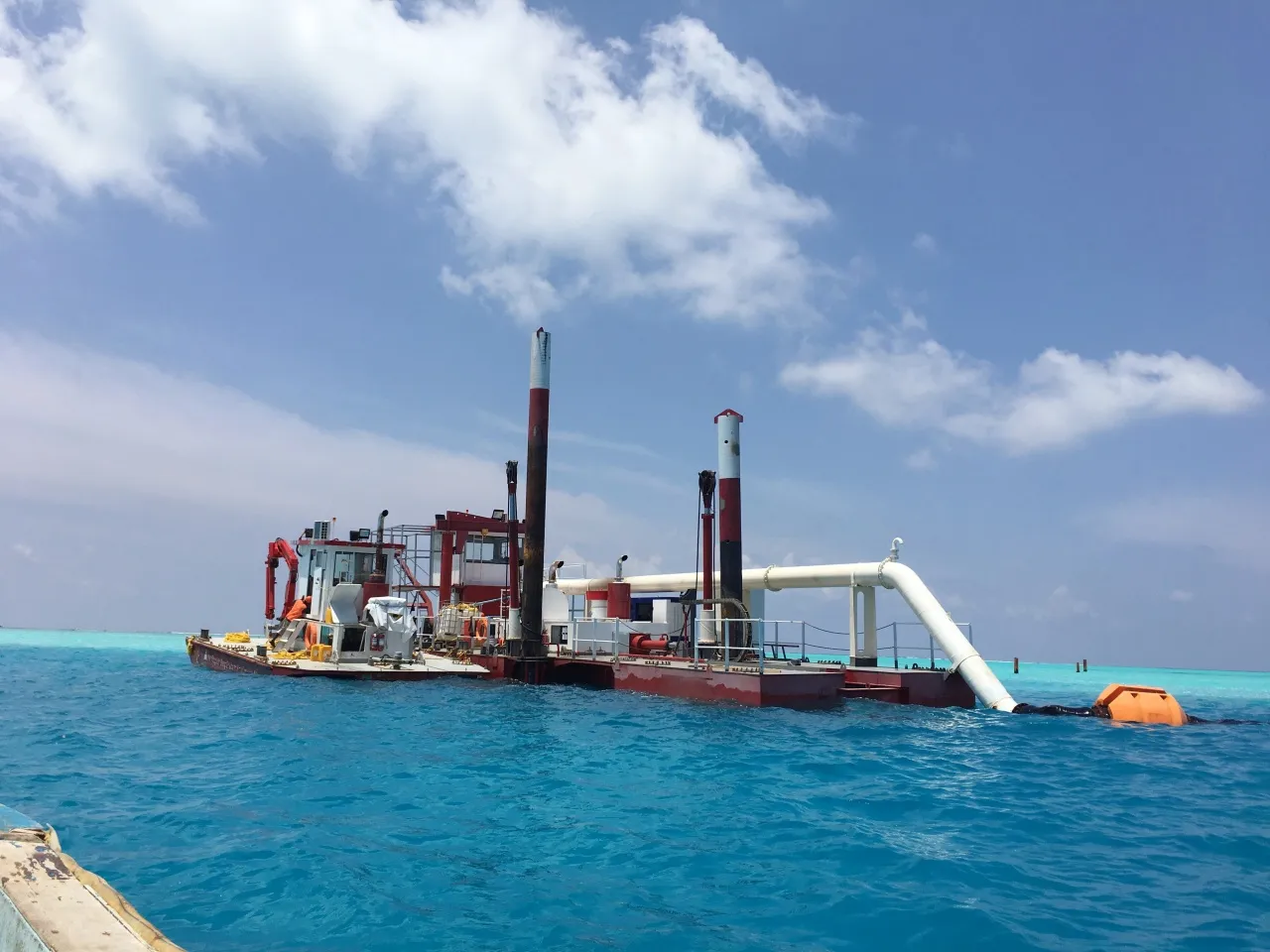 RYD550 Lagoon resort reclamation in Maldives