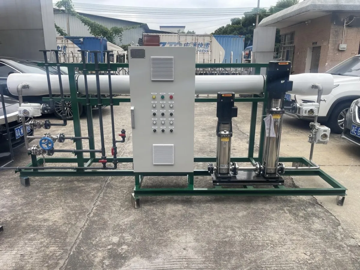 A Seawater Desalination System With a Capacity of 2 Tons Per Hour